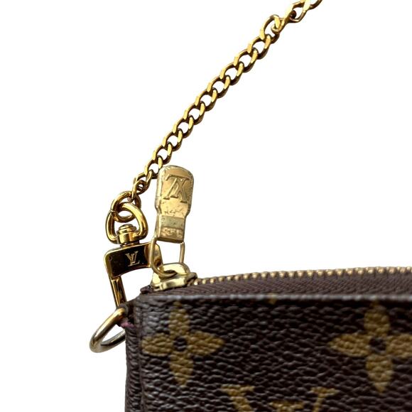 COPY - Louis Vuitton Monogram Christmas Bears Mini Accessories Pochette Bag - Picture 12 of 12